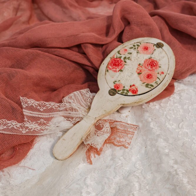 Νυφικό Καθρεφτάκι Χειροποίητο με Δαντέλα & Λουλούδια 3 Νυφικά Καθρεφτάκια