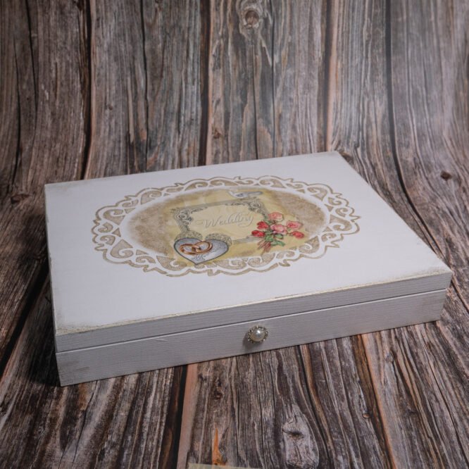 Ξύλινη Στεφανοθήκη