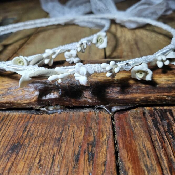 Στέφανα Γάμου με Πορσελάνινα Μπουμπούκια και Δαντέλα 3 στεφ 16