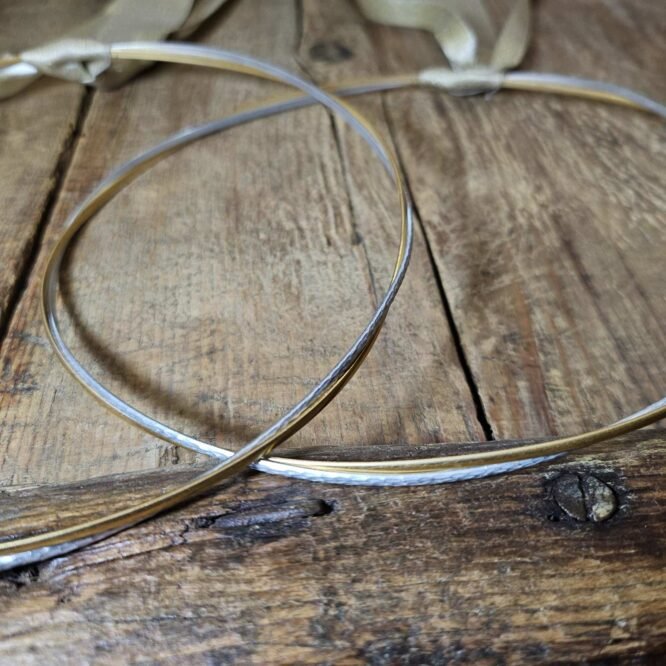 Χειροποίητα Στέφανα με Σατέν Χρυσή Κορδέλα 3 Επάργυρα στέφανα με χρυσές ίνες