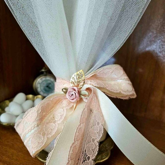 Μπομπονιέρα Γάμου με Δαντέλα, Σατέν Κορδέλα & Ροζ Τριανταφυλλάκι 3 μπομ3