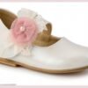 Romantic Pearl – Παπουτσάκι βάπτισης με ροζ ανθάκι & δαντέλα