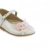 Petite Rose – Ιβουάρ παπουτσάκι με ροζ λουλουδάκι & πέρλες
