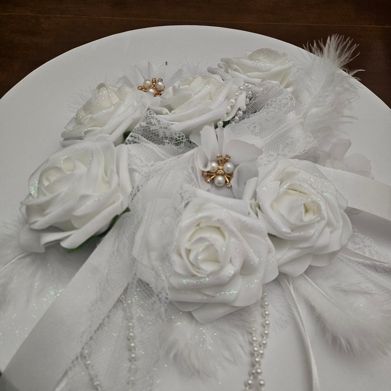 Νυφική Καπελιέρα με Λουλούδια & Δαντέλα – Πολυτελές Κουτί Γάμου 3 Νυφική Καπελιέρα με Λουλούδια & Δαντέλα – Πολυτελές Κουτί Γάμου - Image 3
