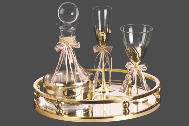 Luxury Σετ Καράφα & Ποτήρια Γάμου – Χρυσό & Δαντέλα