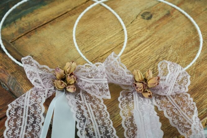 Στέφανα Γάμου με Αποξηραμένα Τριαντάφυλλα και Δαντέλα