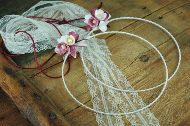 Μεταξωτά Στέφανα Γάμου με Λουλούδια & Δαντέλα 4 madeve stefana gamou vivlia efchon 50