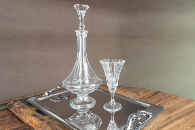 Σετ Γάμου Καράφα & Ποτήρι Κρυστάλλινα σε Ασημένιο Δίσκο