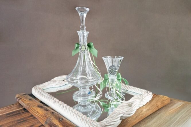 Ρομαντικό Σετ Γάμου Καράφα, Ποτήρι & Δίσκος με Πράσινες Λεπτομέρειες