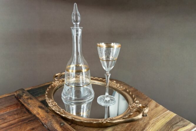 Elegant Σετ Γάμου με Καράφα, Ποτήρι και Χρυσό Δίσκο
