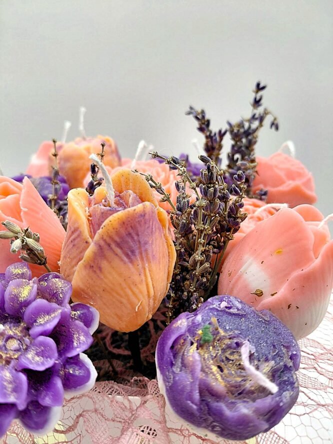 Romantic Glow – Σύνθεση με Κεριά & Αποξηραμένα Λουλούδια 5 κερ 1 1