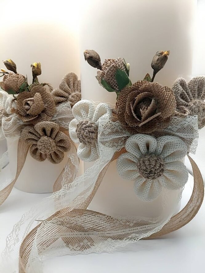 Ρομαντικές Λαμπάδες Γάμου Rustic Chic με Λινάτσα & Δαντέλα